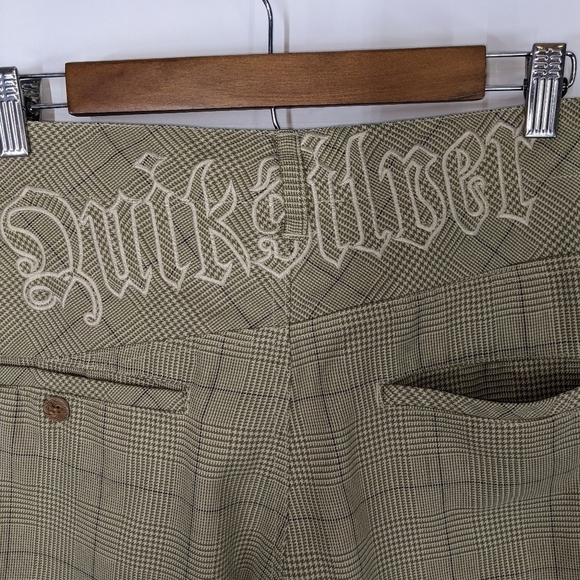 Men's QUICKSILVER Plaid Shorts - Picture 8 of 10